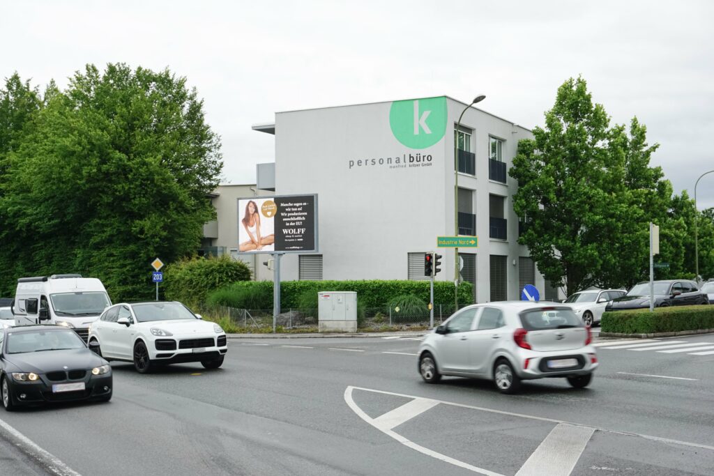 werbedreieck_Digitale Werbefläche_Lustenau_Personalbüro Kritzer_Werbedreieck_(c)Elisa Moosbrugger